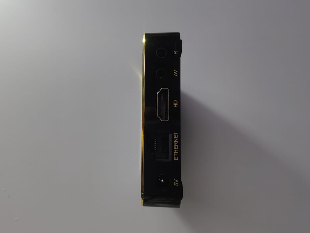 LISTEN 4K Ultra HD Smart Box – Ultimate Streaming & Entertainment Hub